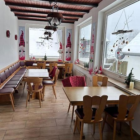 Ferienhaus Astenblick - Ideal Fuer Weihnachtsfeiern Und Familienfeiern Bietet Schlafplaetze Fuer Bis Zu 35 Personen Villa Winterberg Ngoại thất bức ảnh