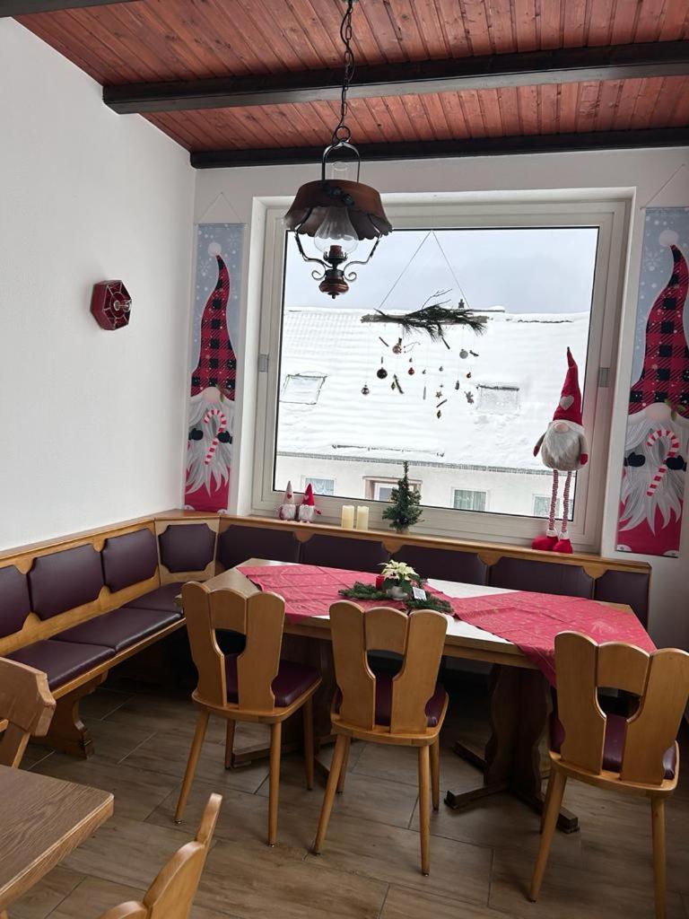 Ferienhaus Astenblick - Ideal Fuer Weihnachtsfeiern Und Familienfeiern Bietet Schlafplaetze Fuer Bis Zu 35 Personen Villa Winterberg Ngoại thất bức ảnh