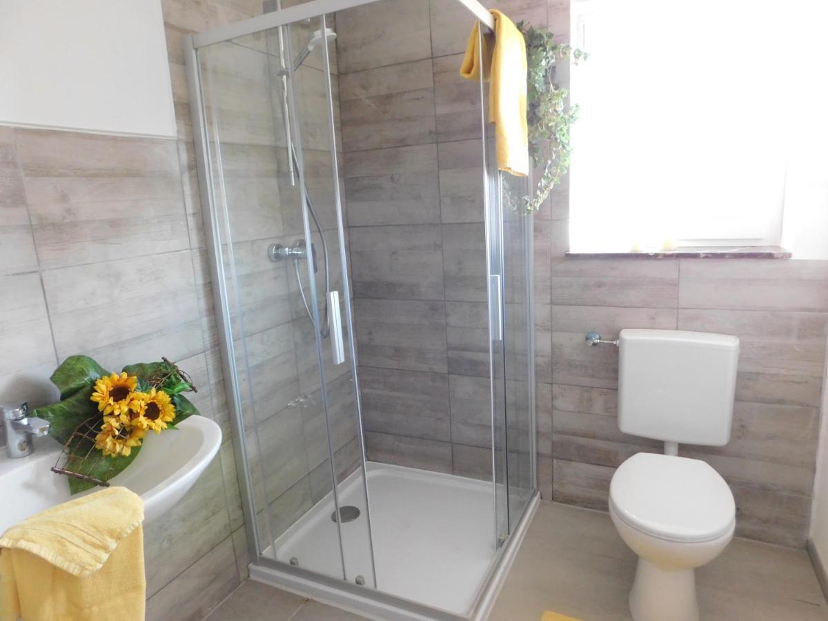 Ferienhaus Astenblick - Ideal Fuer Weihnachtsfeiern Und Familienfeiern Bietet Schlafplaetze Fuer Bis Zu 35 Personen Villa Winterberg Ngoại thất bức ảnh