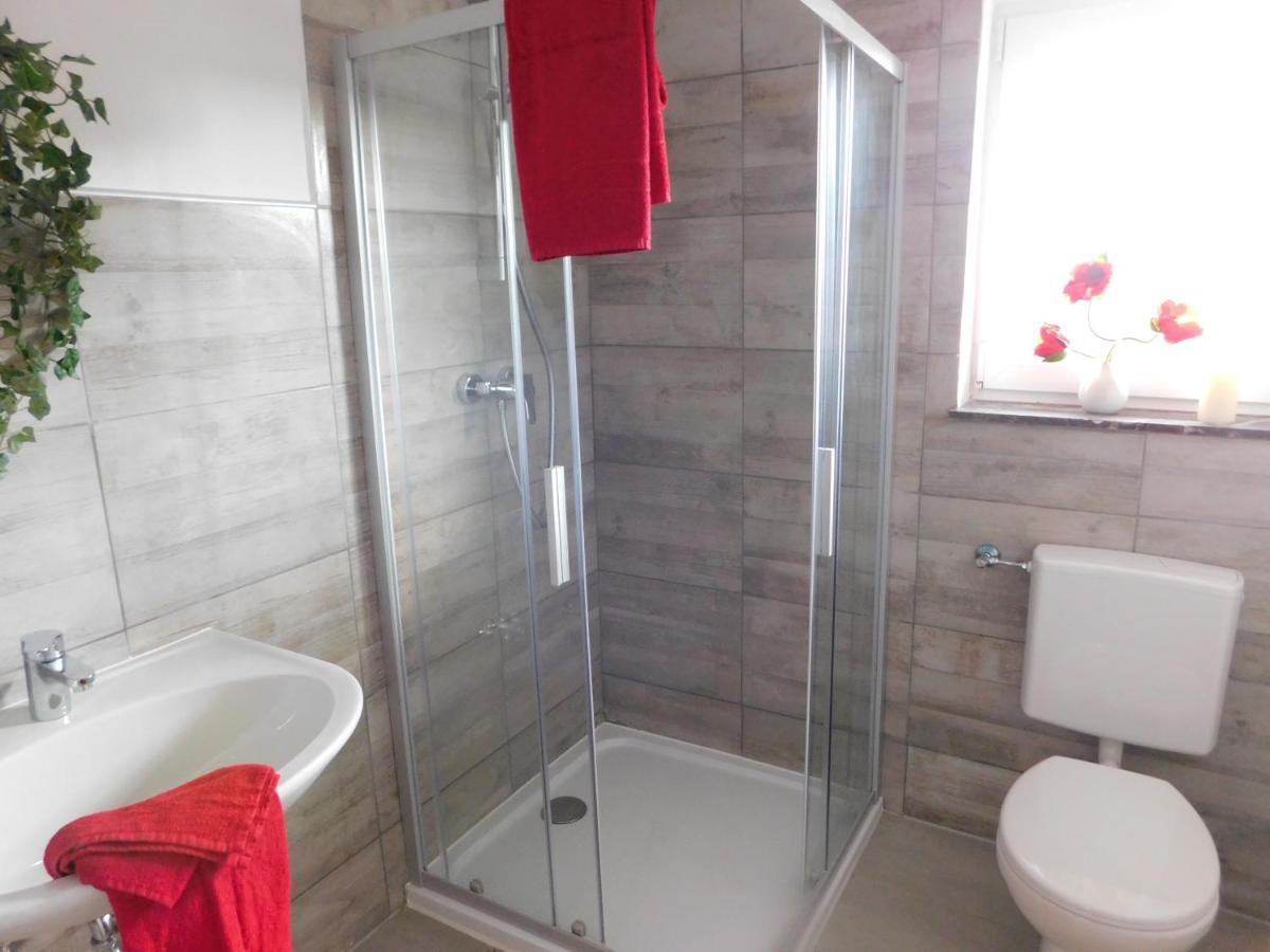 Ferienhaus Astenblick - Ideal Fuer Weihnachtsfeiern Und Familienfeiern Bietet Schlafplaetze Fuer Bis Zu 35 Personen Villa Winterberg Ngoại thất bức ảnh